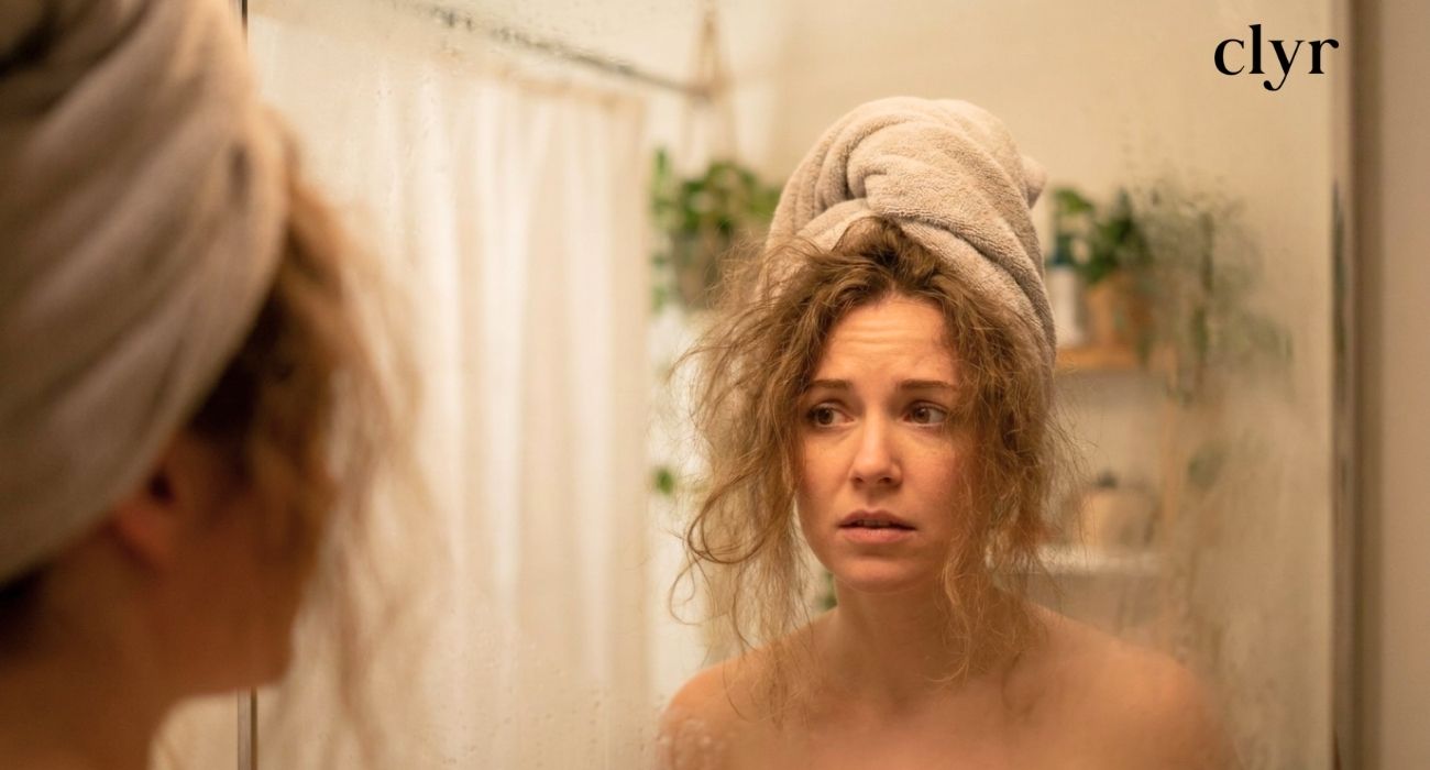 why is my hair frizzy after shower